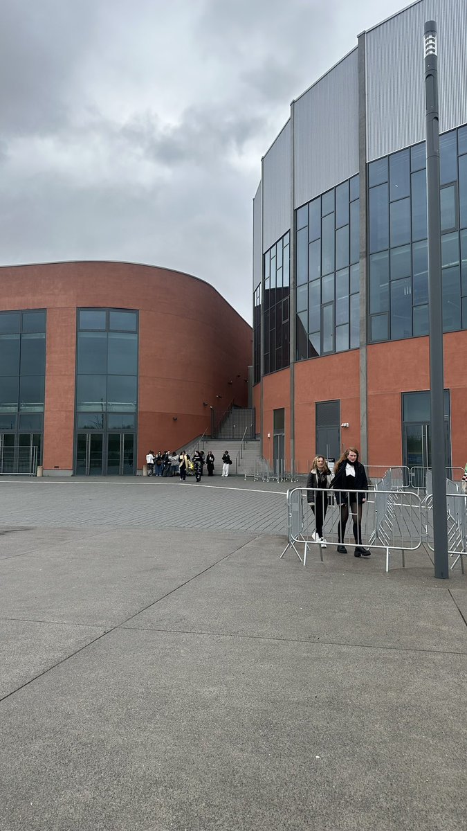 LYKN France 🐺 tweet media