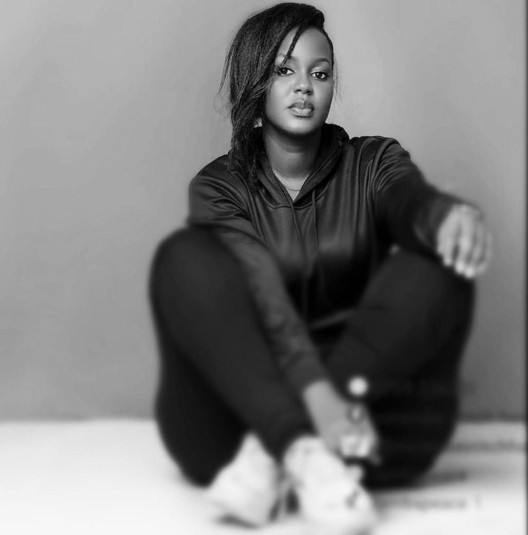 Your Tailor🧵🪡 tweet media