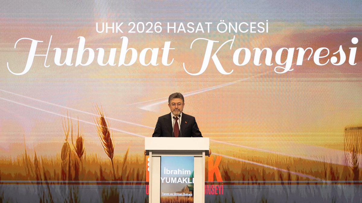 HuseyinCevik42's tweet photo. Borsamız ev sahipliğinde @TCTarim Bakanımız Sn @ibrahimyumakli'nın teşrifleriyle @UHKonseyi 2026 Hasat Öncesi Hububat Kongresi’ni gerçekleştirdik. Hasat sezonunu değerlendirdik, enerji başta olmak üzere üreticilerimizi küresel risklere karşı koruyacak adımları dile getirdik. https://t.co/JaRytB1rok