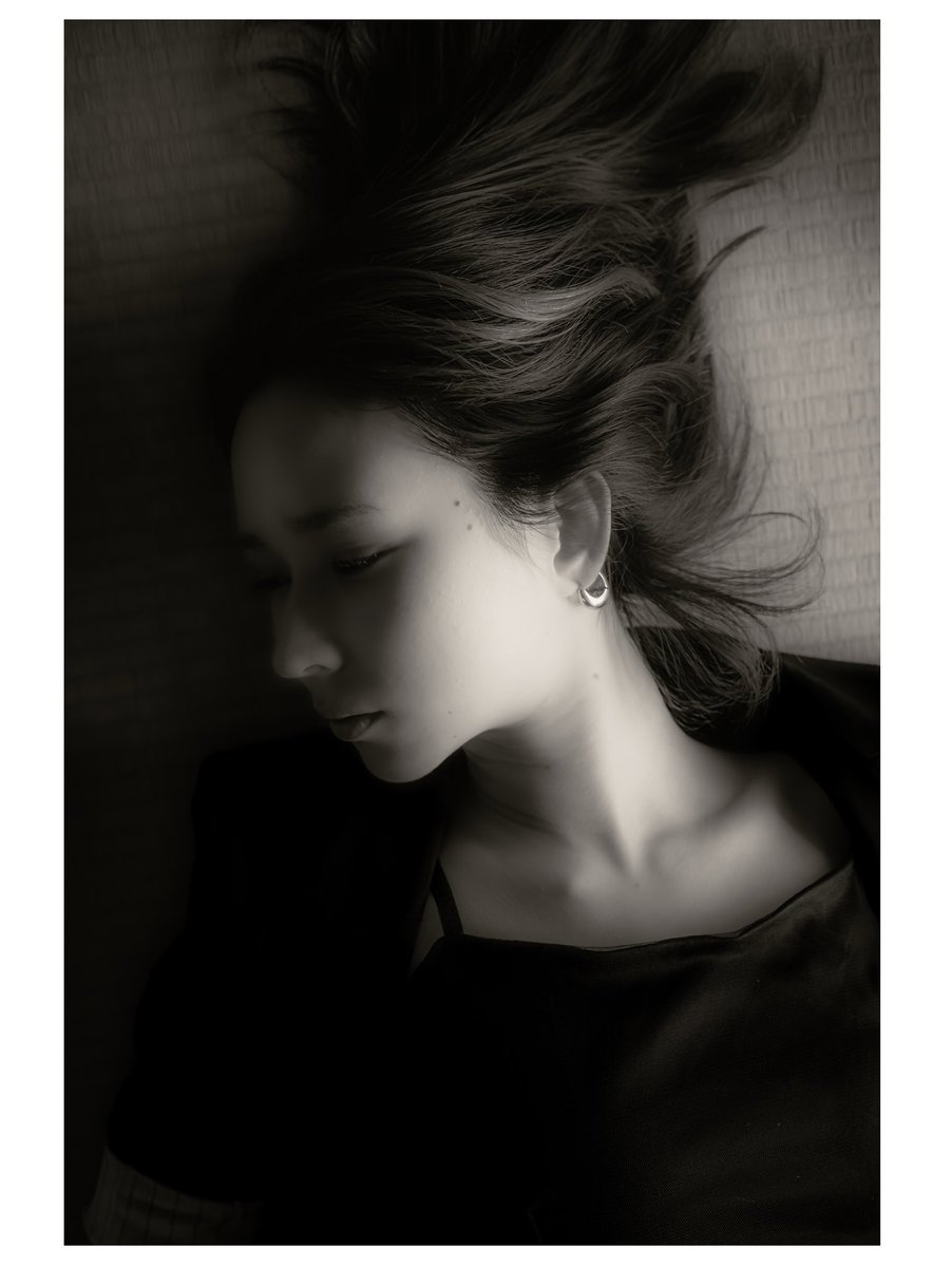 t_nishida3's tweet photo. 「Sleeping on the floor 」

Chloeさん　@chloeparter 

床が畳なのがイマイチかもしれませんが👍

@photopartnerjp 
#portrait #ポートレート
#RePostしてほしい！ https://t.co/p23uUhJTHz