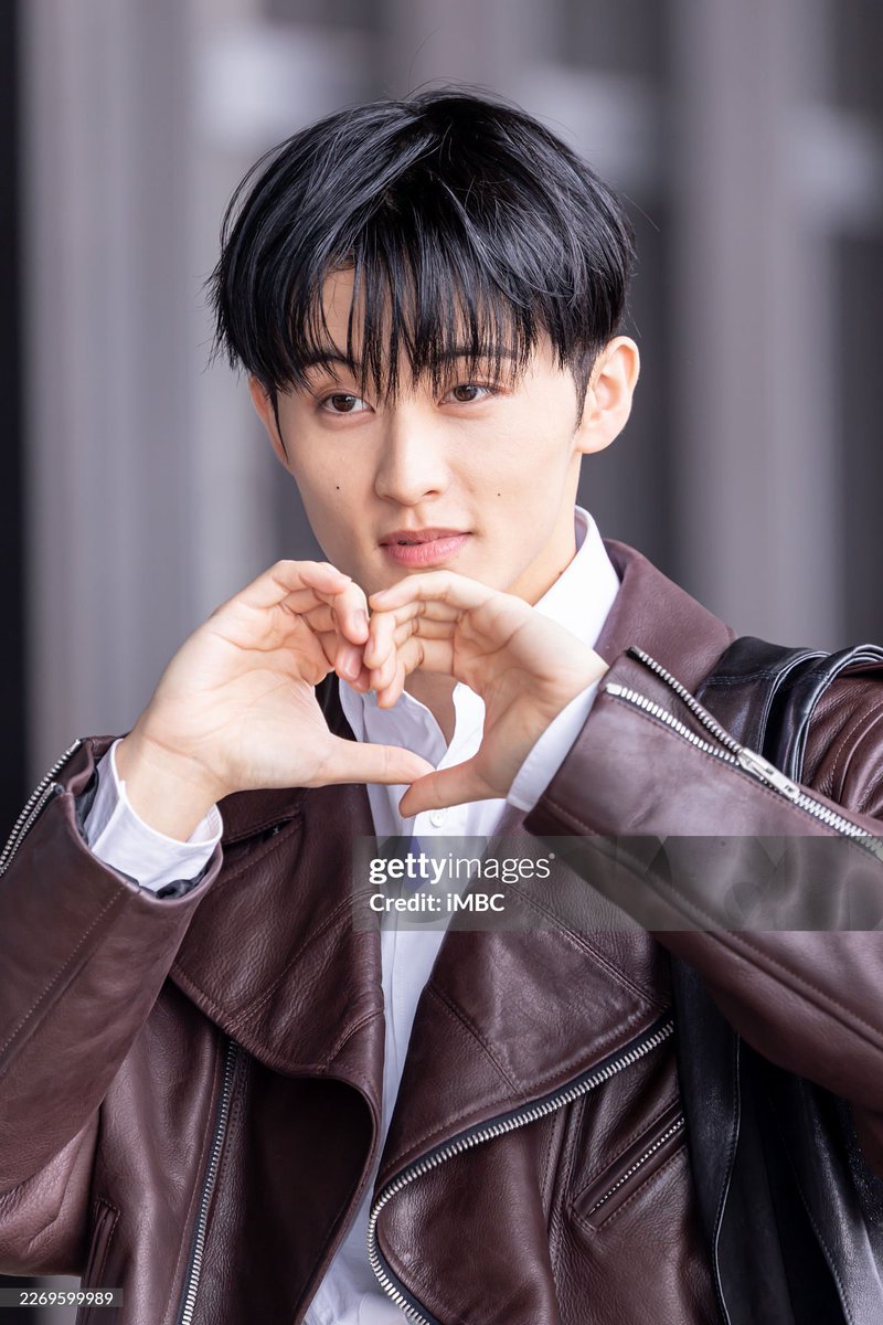 บู ดอมอ tweet media