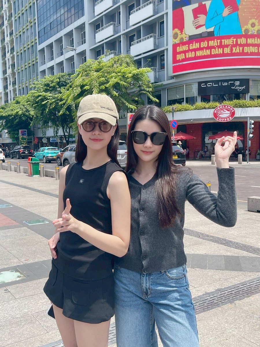 เอารูปสวยๆตอนน้องๆไปเก็บโปรเจกต์ 
มาฝากอัลกี้น้า

GINJAY TEMPTING VENOM IN HCM
#GinnyJayna1stFMinVietnam