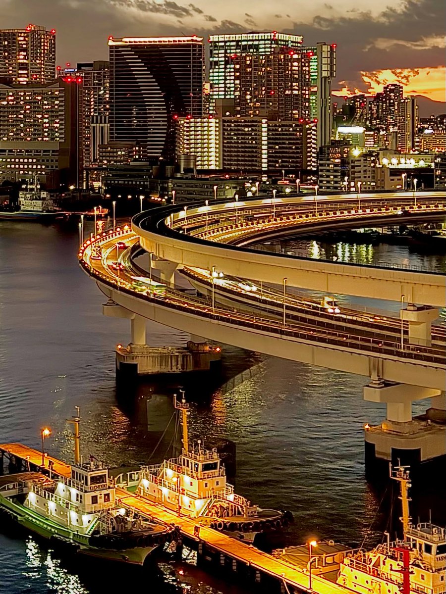 Aqua Vibes tweet media