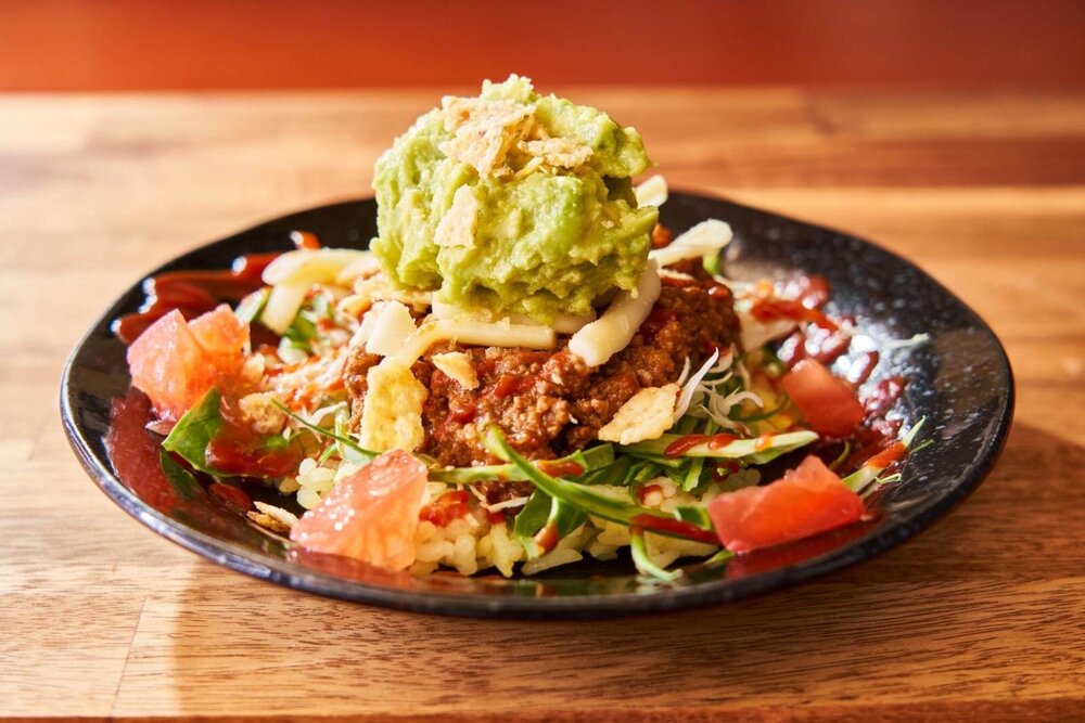 Fashion Press tweet media