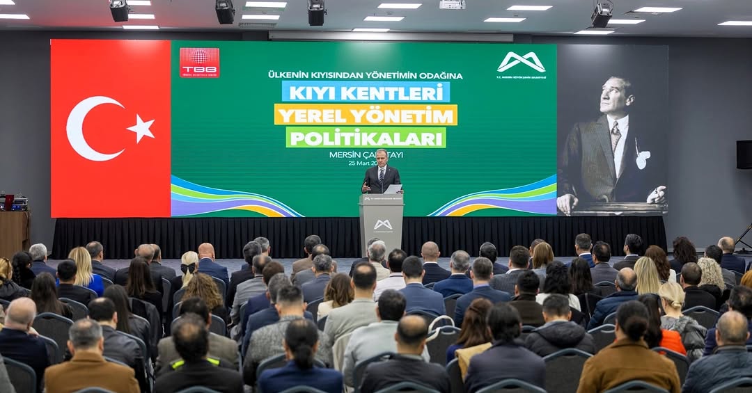 atolye01's tweet photo. Türkiye Belediyeler Birliği bünyesinde kurulan Kıyı Kentleri Komisyonu’nun ilk çalıştayı, TBB Başkan Vekili Vahap Seçer ve TBB Genel Sekreteri Suat Yıldız'ın açılış konuşmalarıyla Mersin Büyükşehir Belediyesi ev sahipliğinde gerçekleştirildi. 

@tbb1945 @mersin_bld https://t.co/PB3Al0mB8o