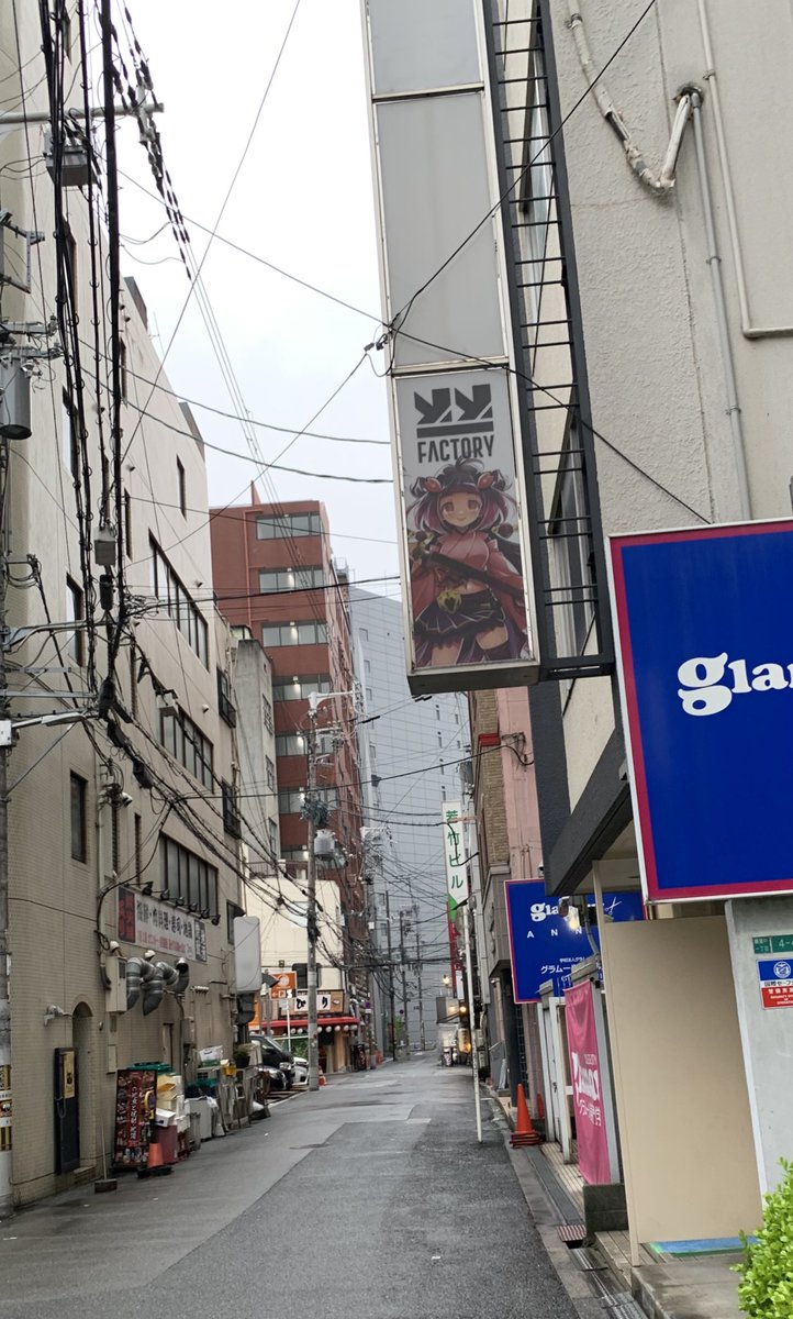 たんにん tweet media