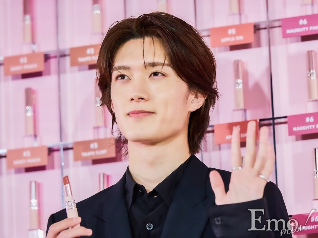 Emo!miu／エモミュー tweet media