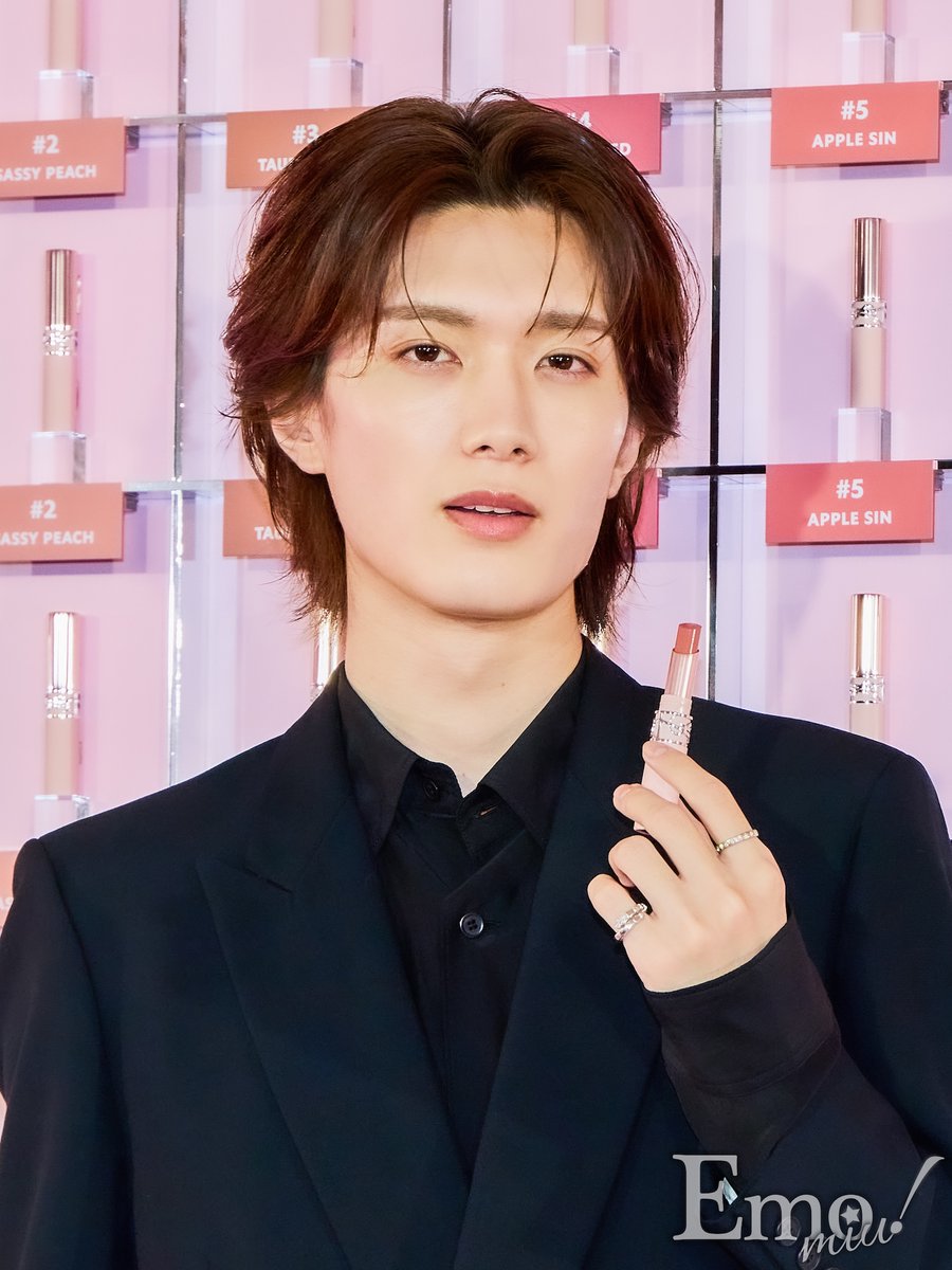 Emo!miu／エモミュー tweet media