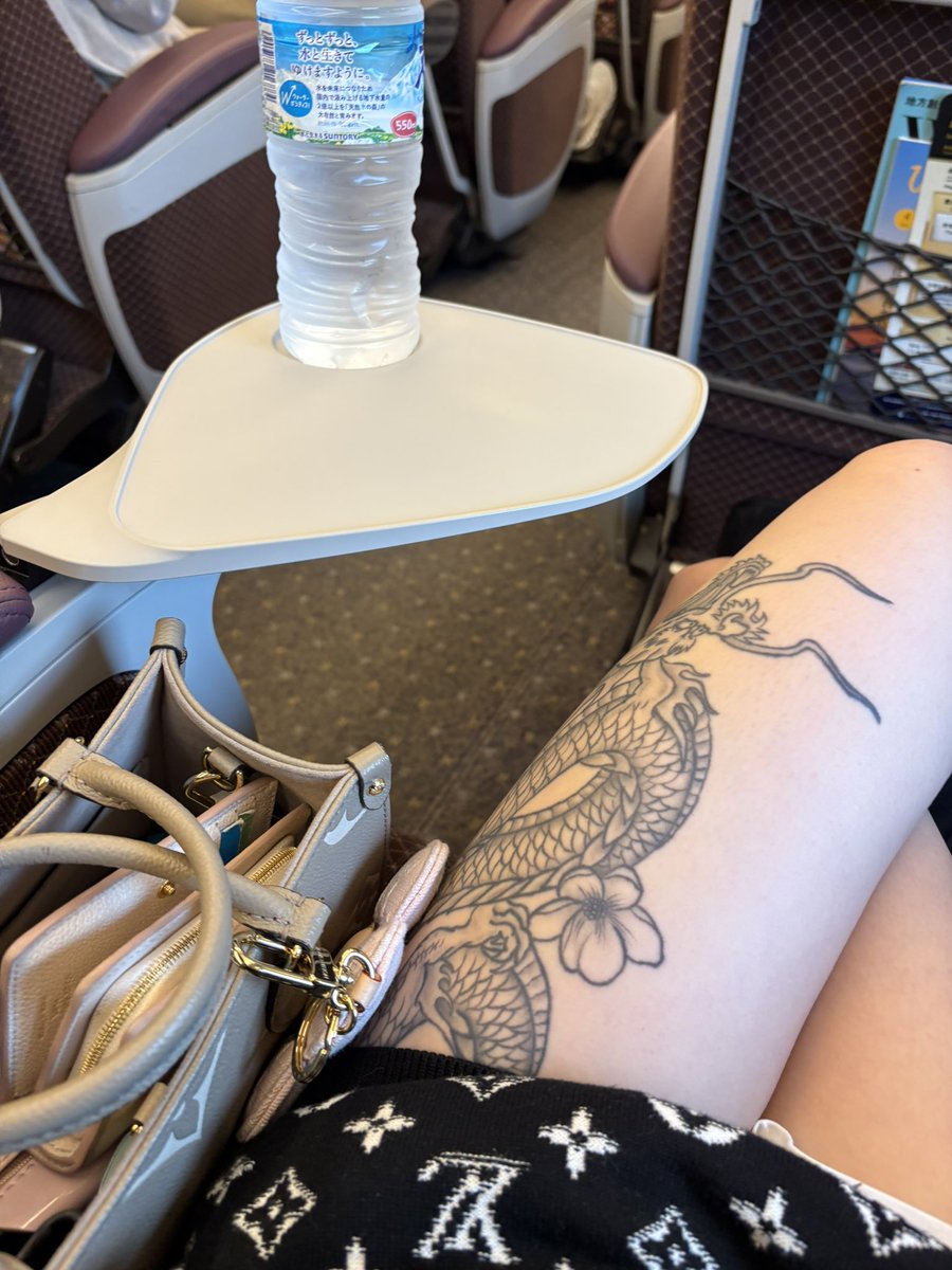 ただのギャル tweet media