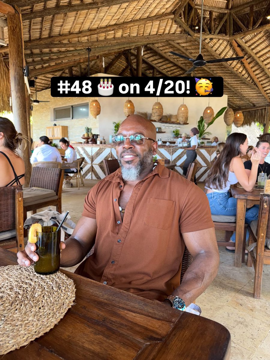 brianlponder's tweet photo. 🍾 Congrats to those who got the 48 Bday Special! 🎁.
.
🙏🏿 Thanks to those who are about to get it! 👇🏿
.
https://t.co/RYZj6dZ0rO https://t.co/0IyzZpWSRw