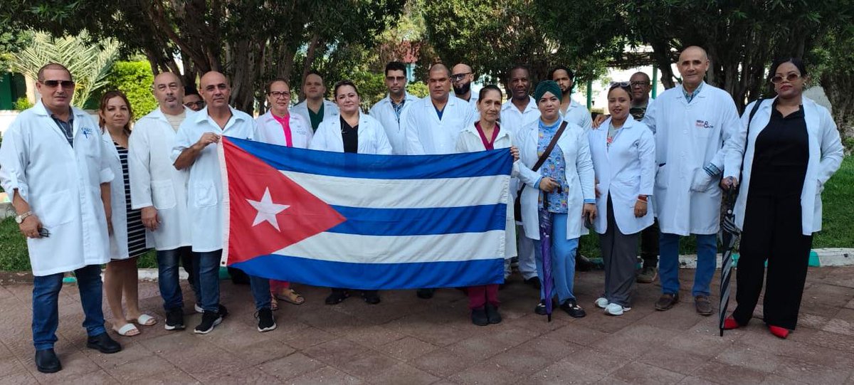 EnamoradoE39502's tweet photo. 🇨🇺✨ En saludo al #4DeAbril, la BMCDJ reafirma su compromiso con la salud y la vida, trabajando con entrega, humanismo y solidaridad en cada servicio brindado. Fecha que inspira a seguir construyendo futuro desde la medicina y el amor por la humanidad. 💙🩺
#SaludParaTodos #BMCDj https://t.co/EhM9zGlUBu