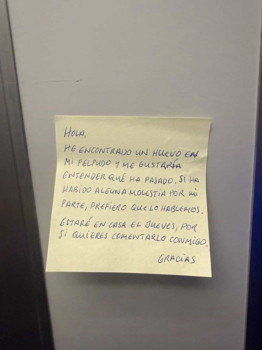 LiosdeVecinos's tweet photo. Mientras tanto en un ascensor de Madrid… https://t.co/P3ehuYoZEM