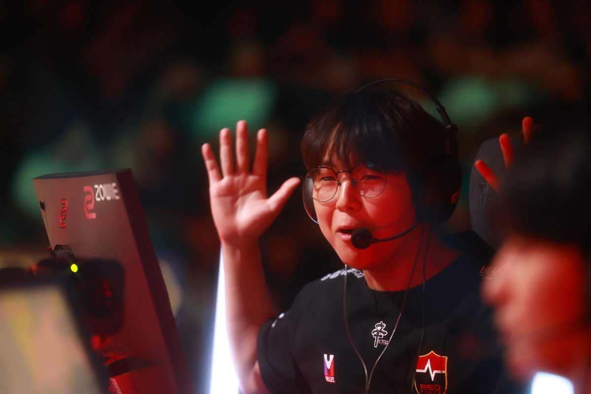 VALO2ASIA tweet media