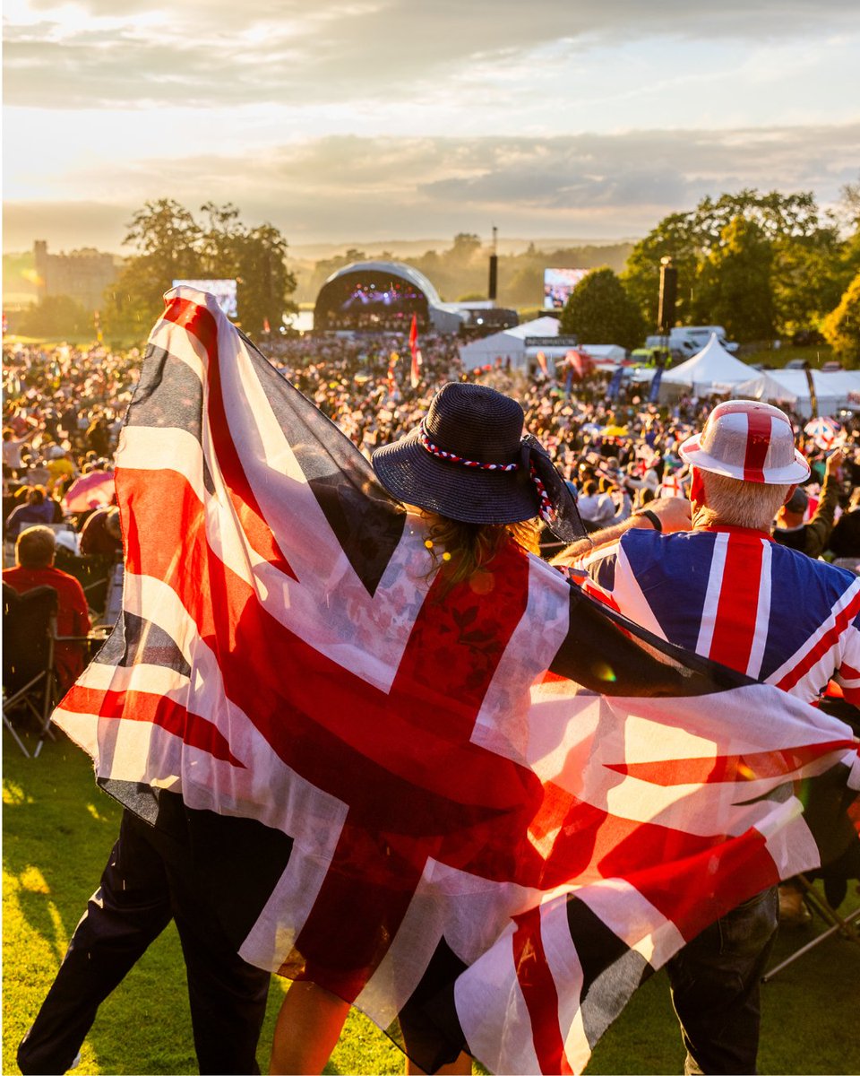 Leeds Castle Concert tweet media