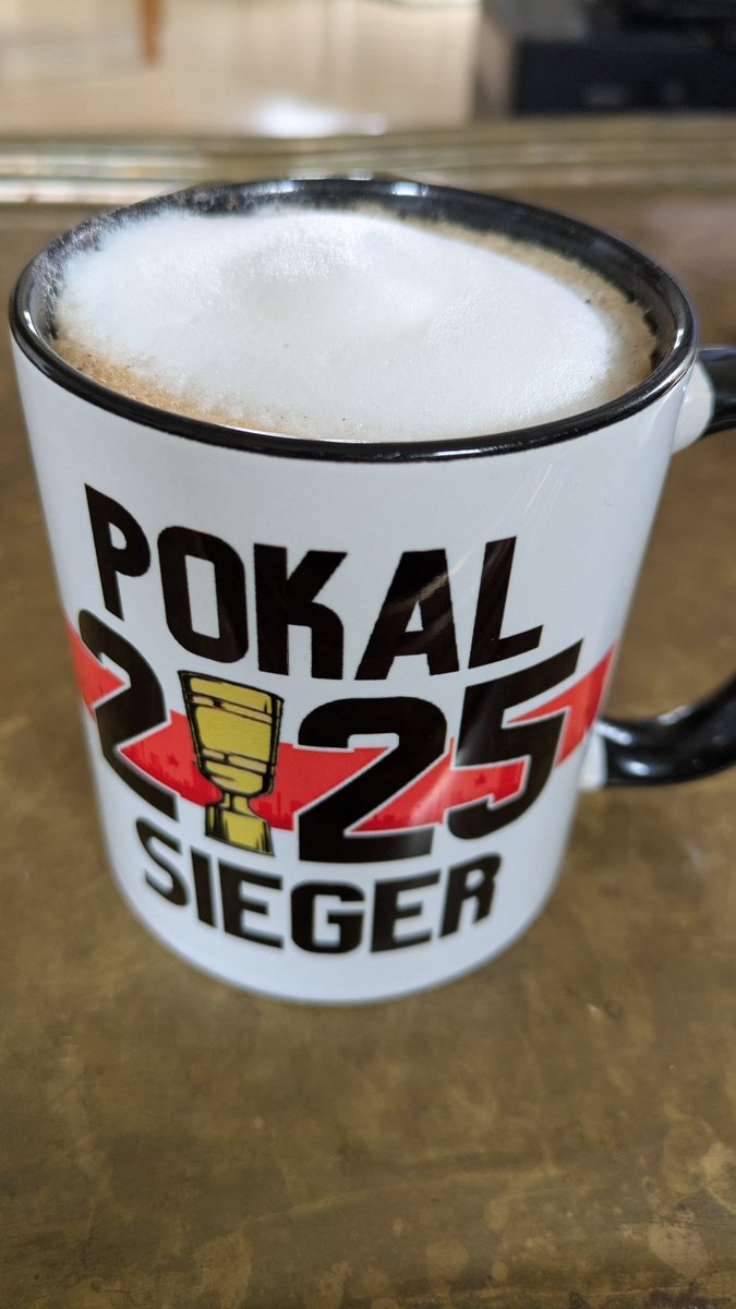 Gurkenschlussverkauf tweet media