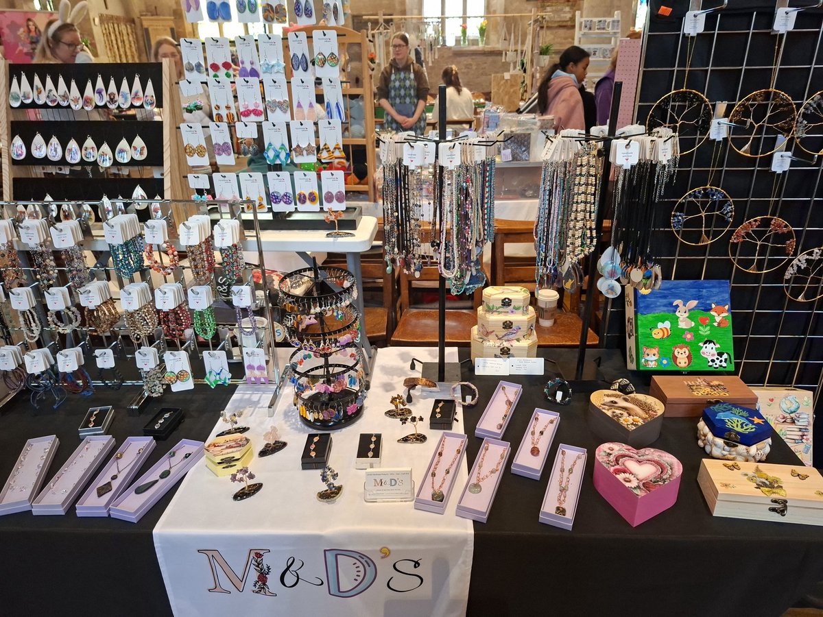 slw_author's tweet image. We're all set up at St Mary's Church in Frampton. We're selling handmade jewellery, jewellery boxes, and gemstone trees.

Our shop is open as normal.
#eastercraftfairuk #smallbusinessuk