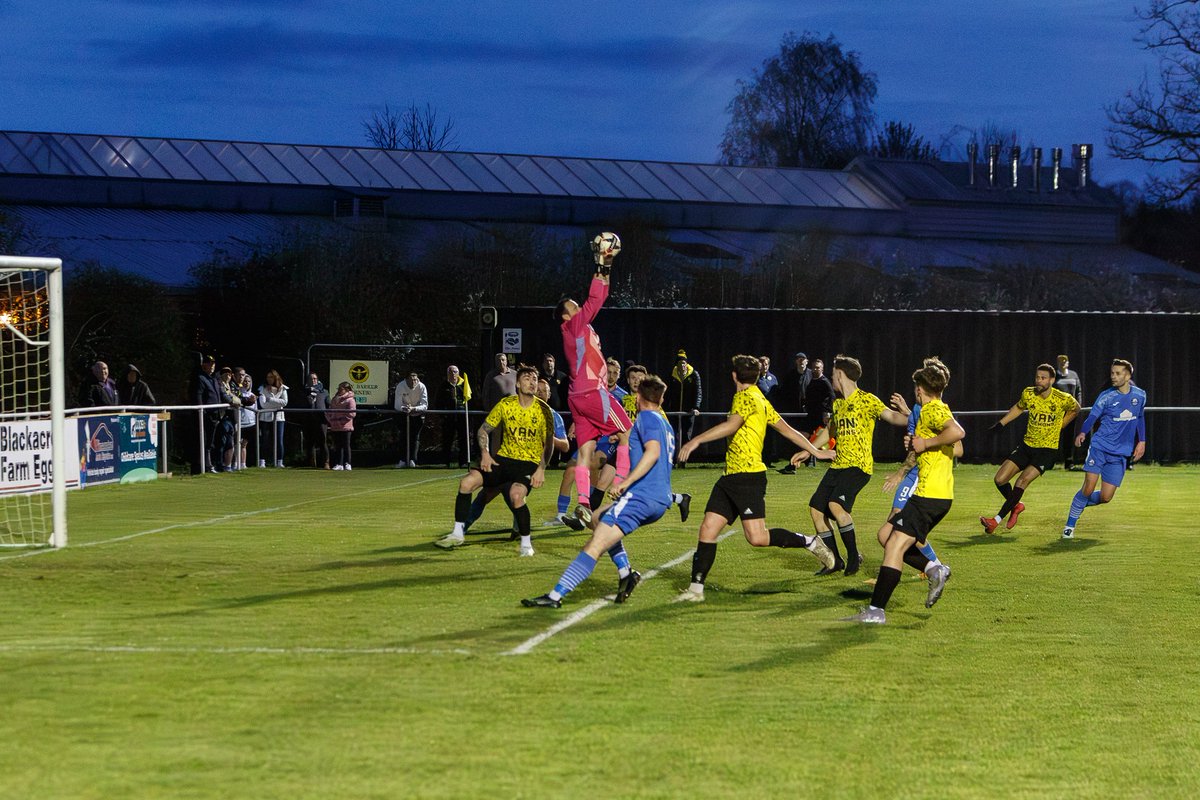 thewessexway's tweet photo. Really enjoyed my first visit to @WincantontownFC on Thursday, and they welcomed me warmly with a win! 

#TheWessexWay #wessexleague #nonleaguefootball #thewaspsnest https://t.co/SPOceDjlxT