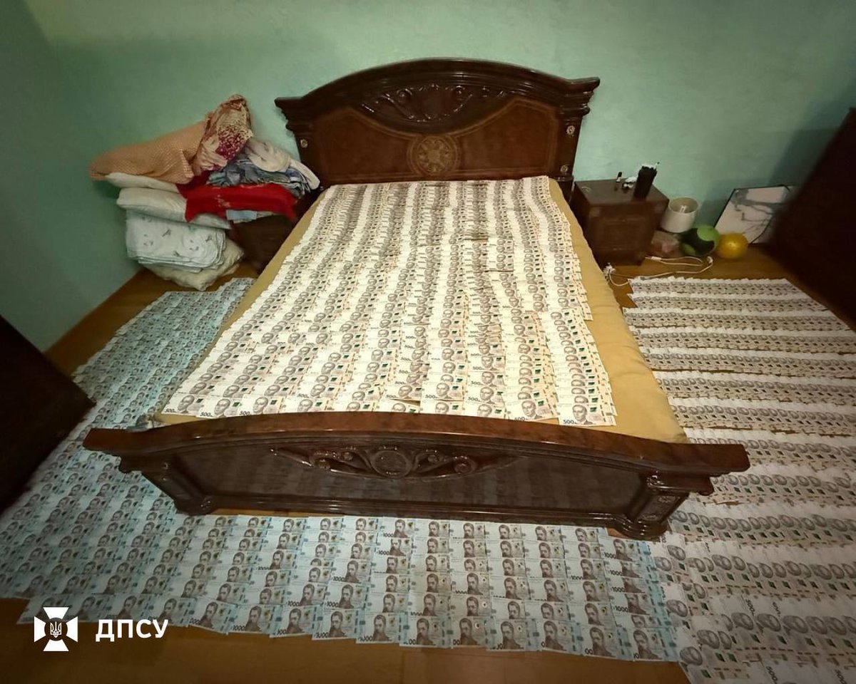 Breaking News tweet media