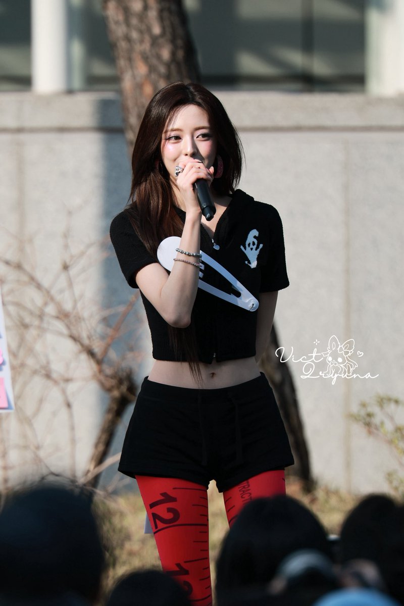 VictQryuna1209's tweet photo. 260404

#YUNA #ITZY
#유나 #있지 https://t.co/B2kY8Cgs5z