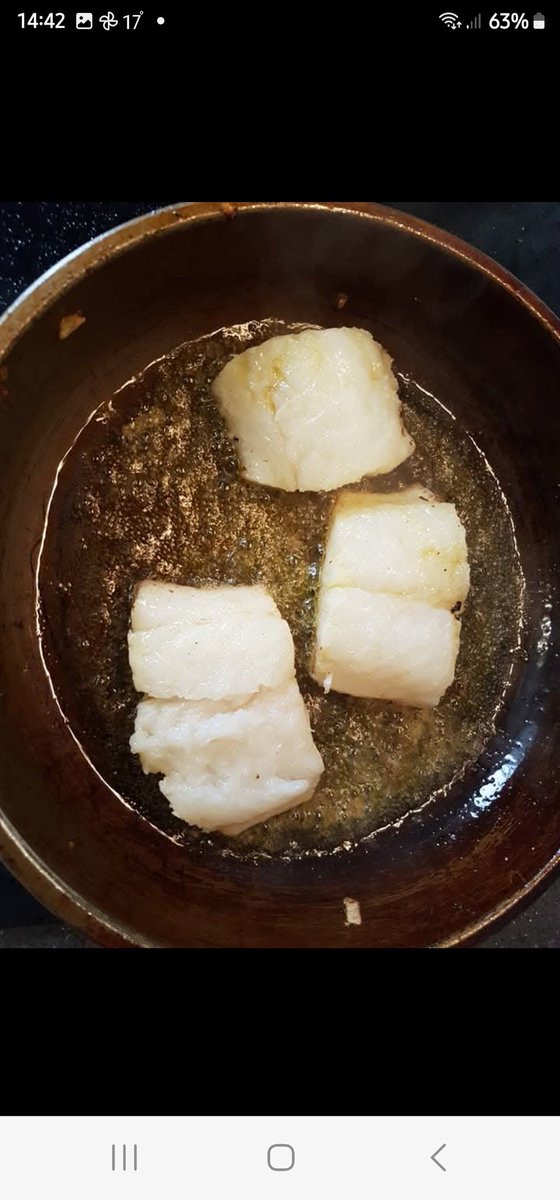 bybetonavarro's tweet photo. Mi interpretación de la Cuaresma 2026: Vigilia Cromática.
Bacalao del Atlántico Norte. Boniato y estragón. Como cada año, cocinando en Viernes Santo con el rigor de @bybetonavarro
Tradición, técnica y estética y guiño canario
#ViernesSanto #GastroPost #BetoNavarro #Cuaresma https://t.co/Zovw5jghPj