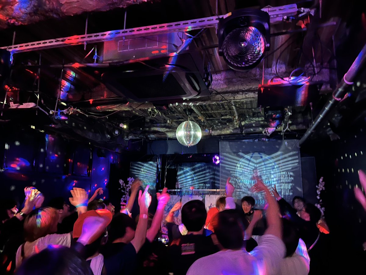 とんこつくん tweet media