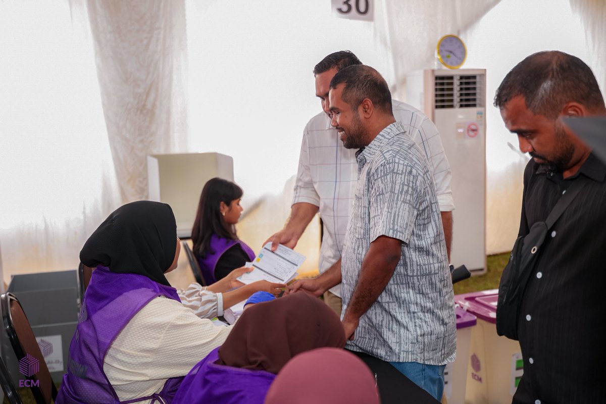 Elections Commission tweet media