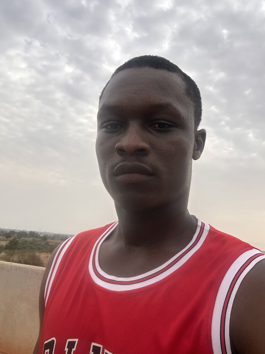 nwaezivictor's tweet photo. Any weekend I find myself in Croc City, I link up with the @RunKaduna healthy community, staying fit and locked in as I prepare for Run For Climate 2026 in Croc City, organized by @Charahands. https://t.co/EIKZ8B6y7E