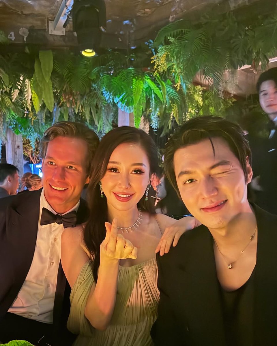 A Night in the Healing Forest Gala
#LeeMinHo #이민호 <a href="/ActorLeeMinHo/">Lee Min Ho</a>
instagram.com/p/DWseJVbE7Hi/…