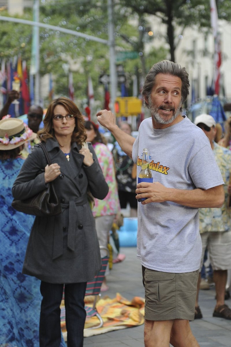 ClubGCole's tweet photo. If you've ever found yourself between a rock and a hard place, imagine finding yourself between 30 rocks and a hard place...
Really puts things into perspective, huh?
Gary Cole as Roger | 30 Rock | 2012 | Episode: Unwindulax
#GaryCole #30Rock #TinaFey #LizLemon #Unwindulax https://t.co/M7ieKIDfMh