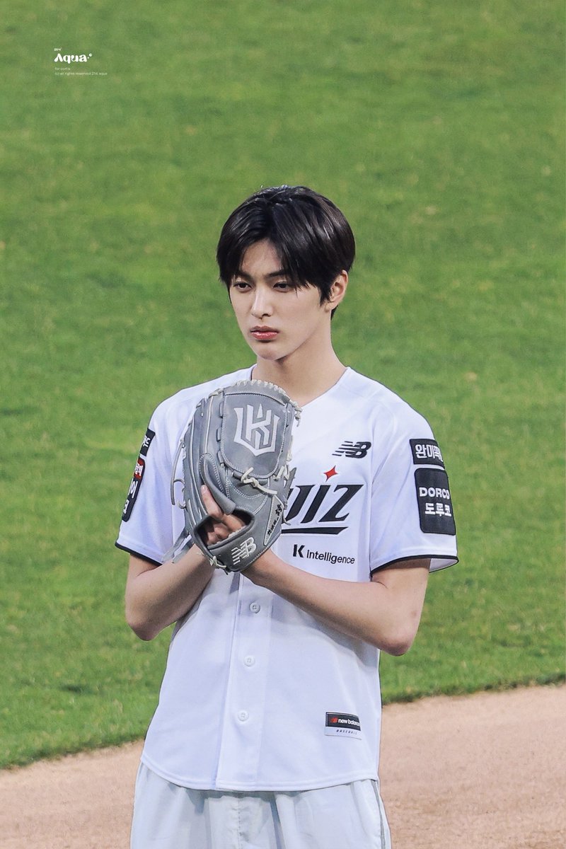 21.4°Aqua tweet media