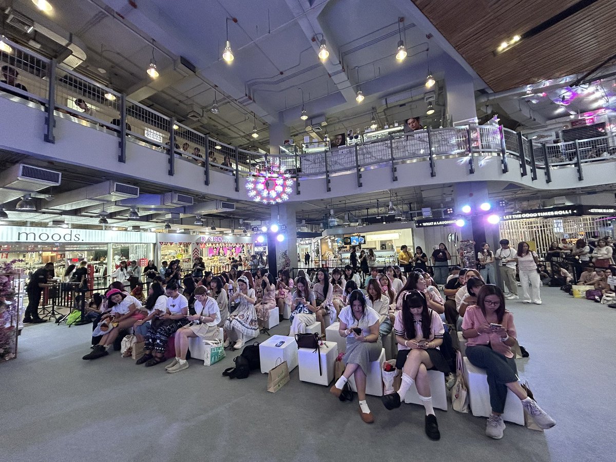 Vivite Thailand tweet media