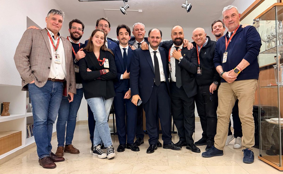 montsenaharro tweet media