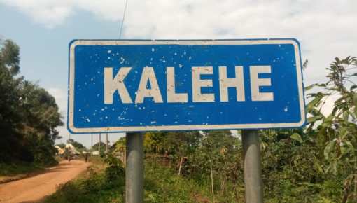 JohnNgombua1's tweet photo. #RDC : Succès des FARDC au Sud-Kivu

​Ce vendredi 03/04, le Secteur Opérationnel Sukola 2 Nord a déjoué des attaques simultanées de la coalition AFC-M23/RDF à Kalehe (Kashie, Kiduvere) et Mwenga (Mulamba).
​L'ennemi a été repoussé annonce le porte-parole militaire,le s-lieutenant Jéremie Meya.
De son côté,le Commandant du secteur opérationnel Sukola 2 Nord, le Col. Kisembo Isingoma Benjamin  dénonce l'hypocrisie de la coalition AFC-M23/RDF qui lance des attaques contre les civils malgré leurs discours diplomatiques. 
​Les FARDC maintiennent leur droit de riposte pour défendre l'intégrité du territoire national. #Sukola2 #SudKivu
​#FARDC #Kivu #SecuriteRDC #LéopardsNumériques #DontTrustPK