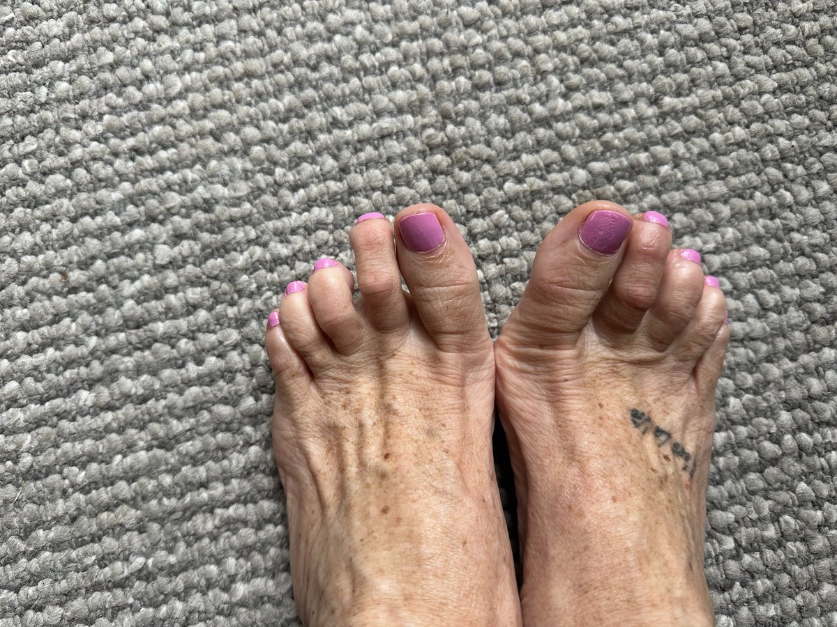 Sweet Feet tweet media