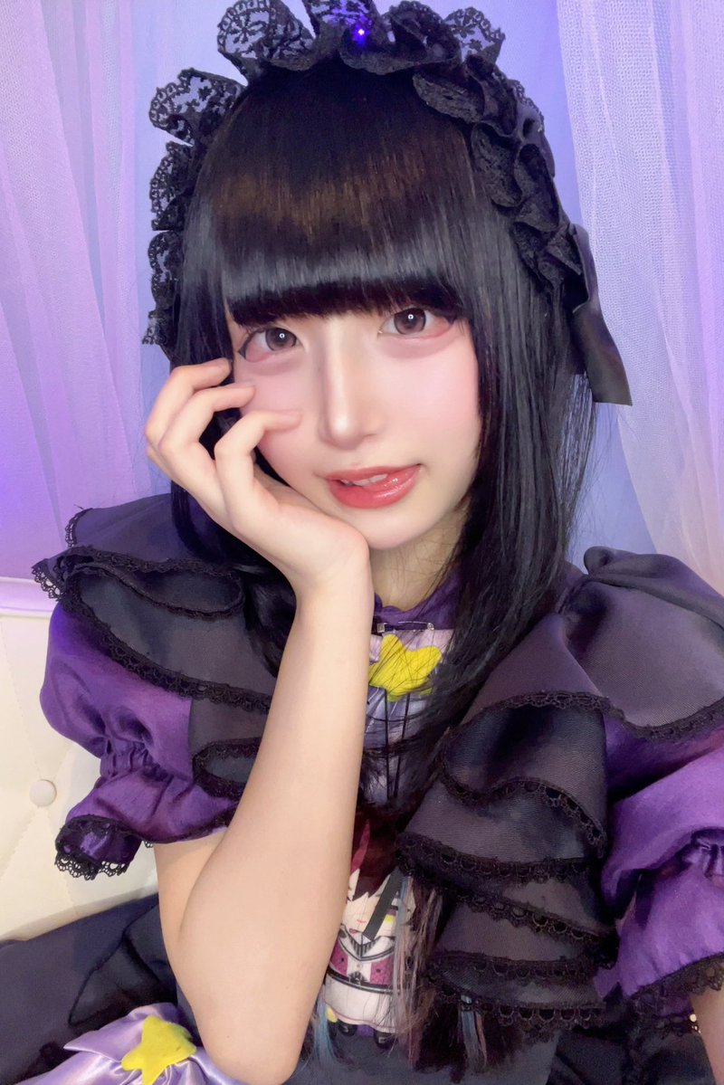 やのねむ tweet media