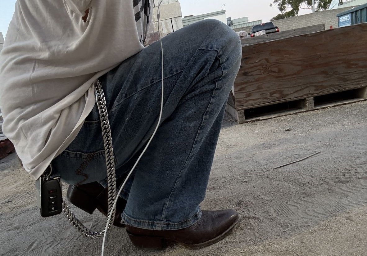 adrianna tweet media