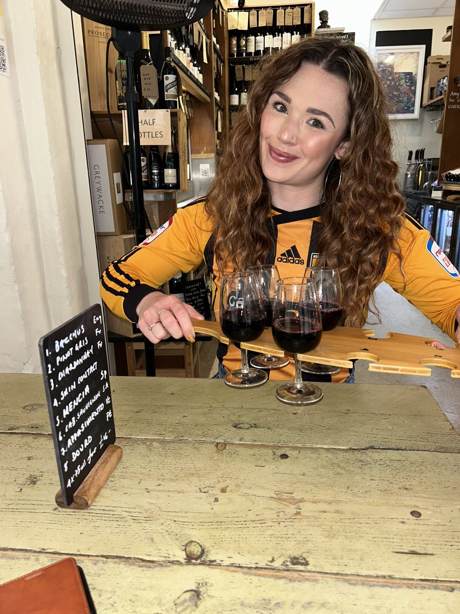 Bobbi Huyton tweet media