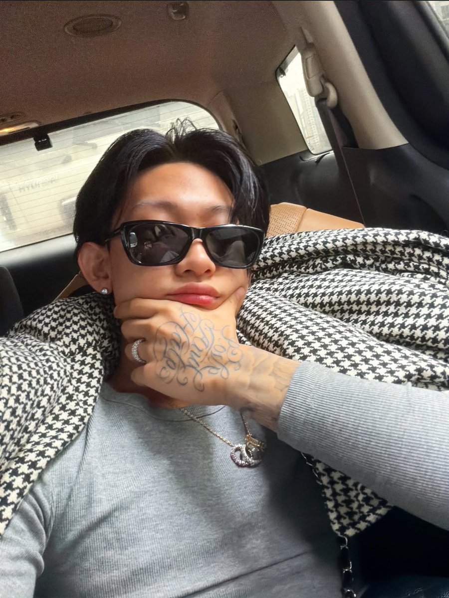 뜨어기 tweet media