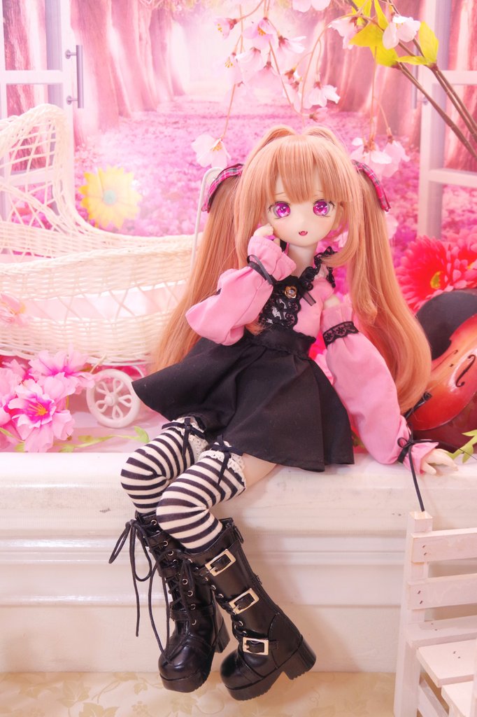 めろか tweet media