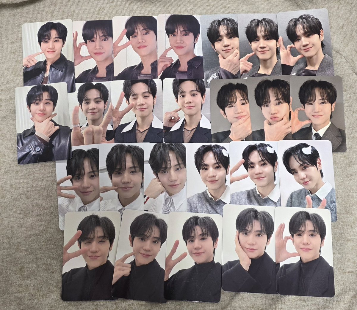 하이라이트 양요섭 포카
언러브드에코 양도

노란색 표시 앨범 포카
장당 4000원에 양도 합니다.

미공포 양도도 합니당! 

open.kakao.com/o/s1hiCmMd

#요섭