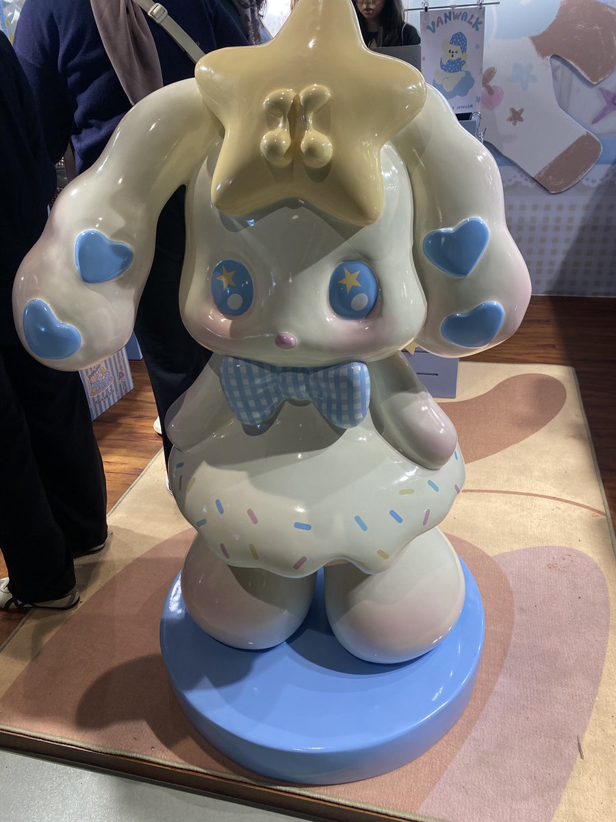 Nielsha🐈🧃🙂↕️ tweet media