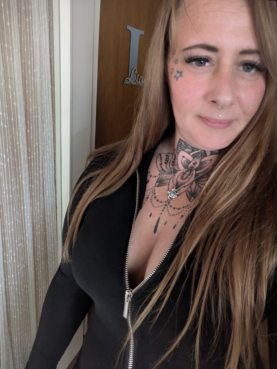 Brandi_Black tweet media