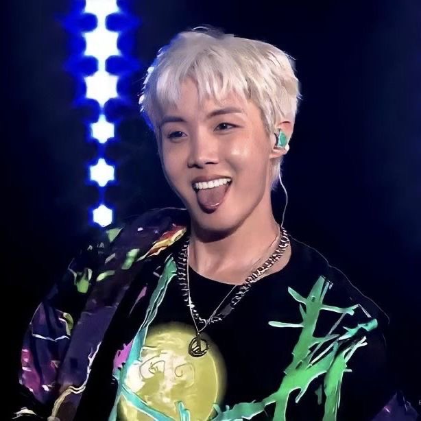 blade⁷ (my account stolen) tweet media