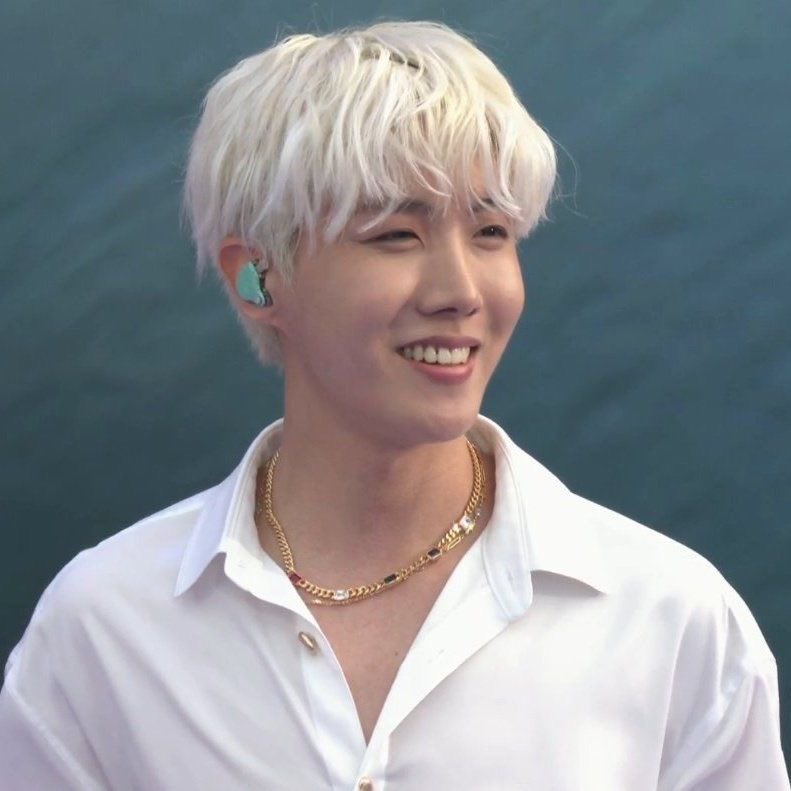 blade⁷ (my account stolen) tweet media