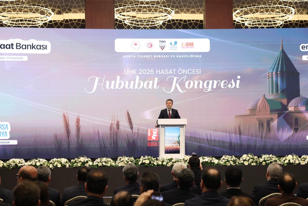 Vali_Akin's tweet photo. Tarım ve Orman Bakanımız Sayın İbrahim Yumaklı’nın teşrifleriyle gerçekleştirdiğimiz UHK 2026 Hasat Öncesi Hububat Kongresi’nin; ülkemiz tarımına, üreticimize, sektörümüze ve geleceğimize hayırlı sonuçlar getirmesini temenni ediyorum.

Teşriflerinden dolayı Sayın Bakanımıza şünkanlarımı sunuyor, kongrenin gerçekleştirilmesinde emeği bulunan Ulusal Hububat Konseyimize, Konya Ticaret Borsamıza, Toprak Mahsulleri Ofisimize, ilgili tüm kurum ve kuruluşlarımıza ve kıymetli katılımcılarımıza teşekkür ediyorum.