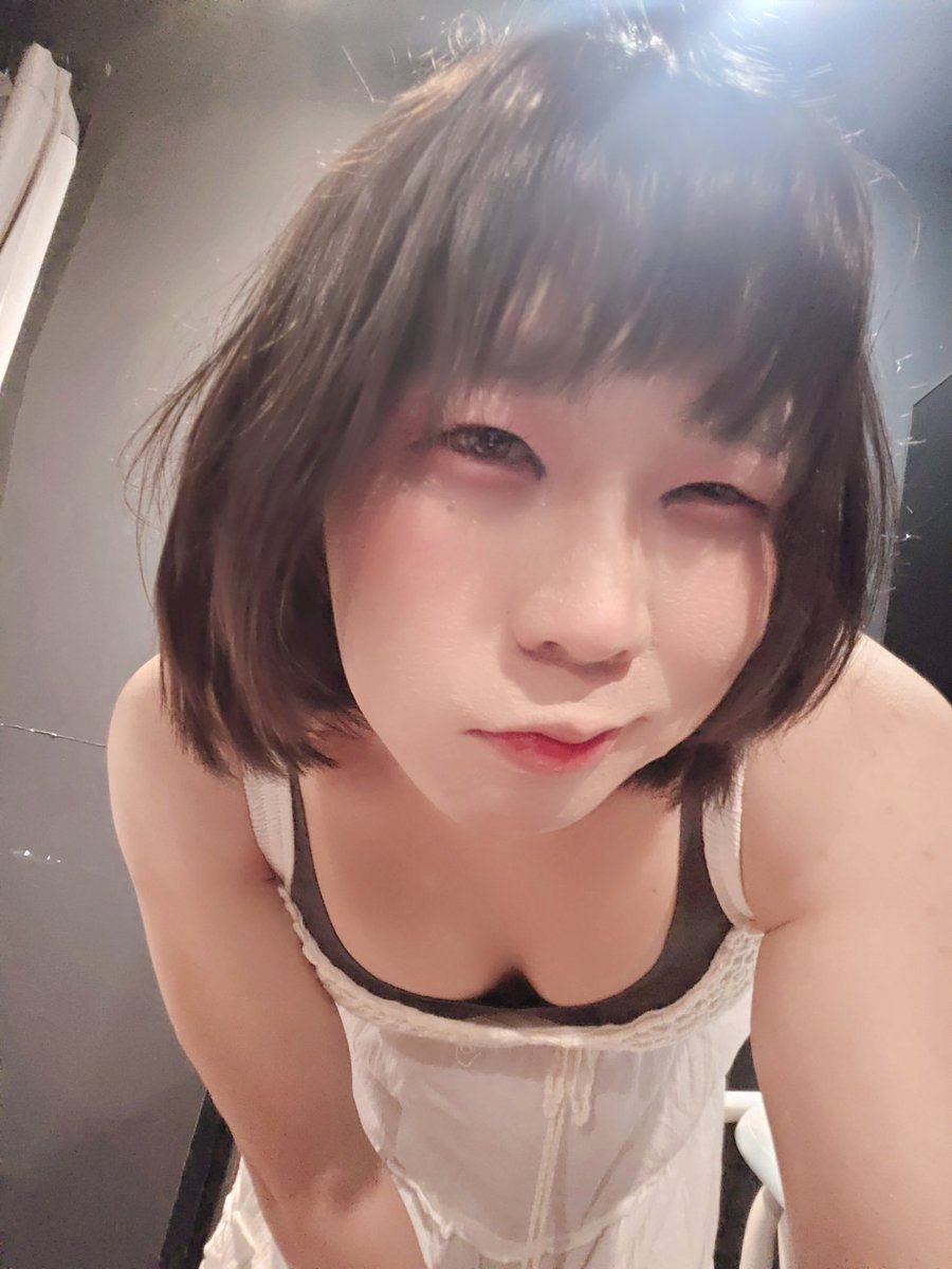 bit2222ch's tweet photo. 살아있어요.....

생존신고... 😆 https://t.co/7o2xl9lO8l