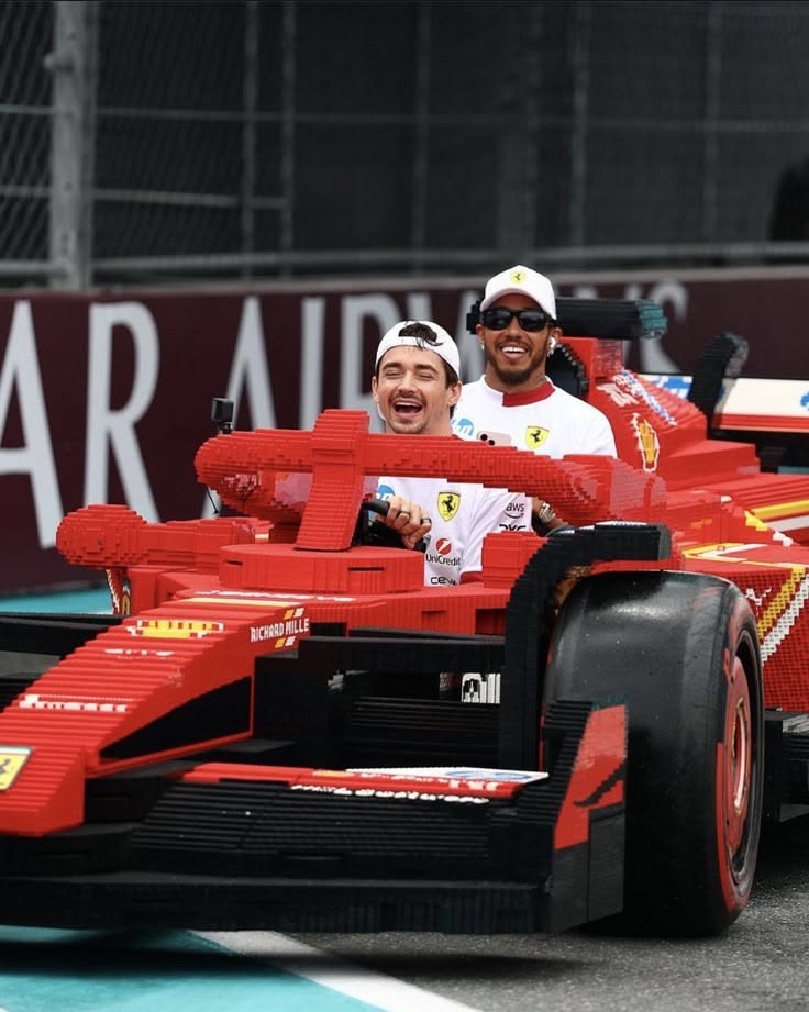 Sneha🎀 tweet media