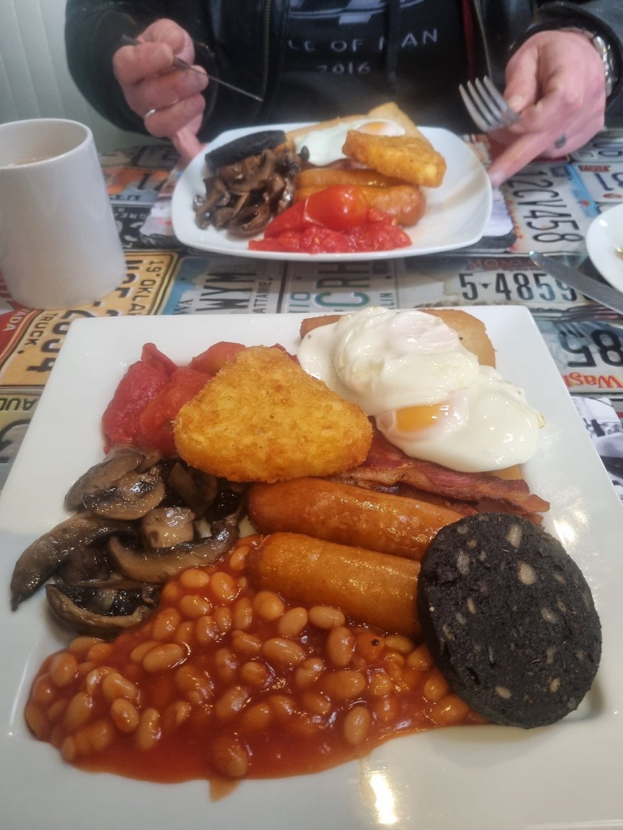 it's not me it's him👉🤪 🏍️🏍️💨 tweet media