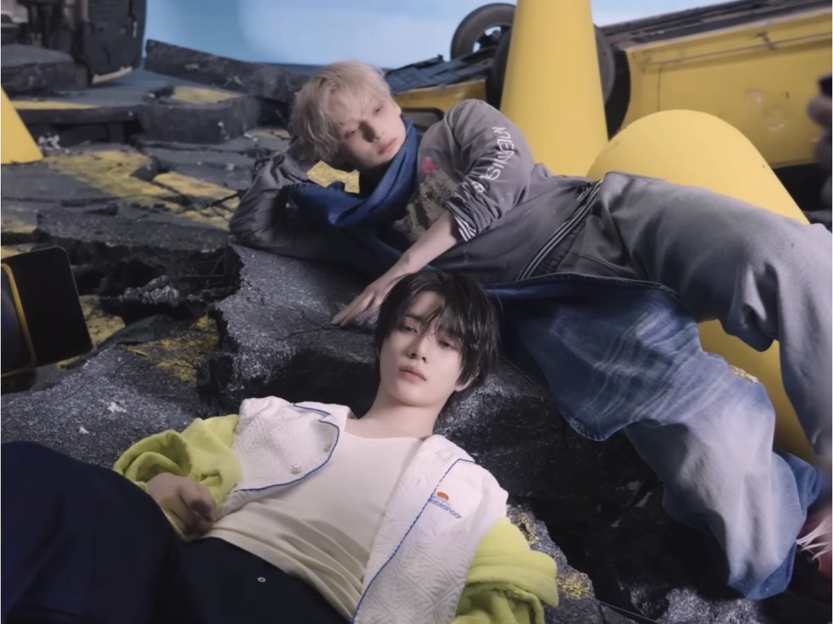 휴플레 tweet media