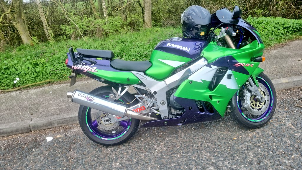 it's not me it's him👉🤪 🏍️🏍️💨 tweet media